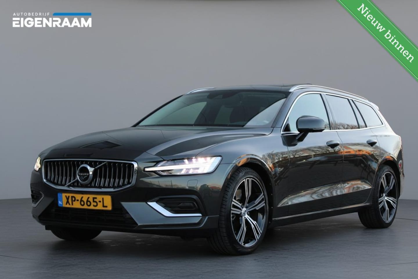 Volvo V60 - 2.0 T5 Inscription | Pano | H&K | ACC | 360 Camera | Origineel NL - AutoWereld.nl
