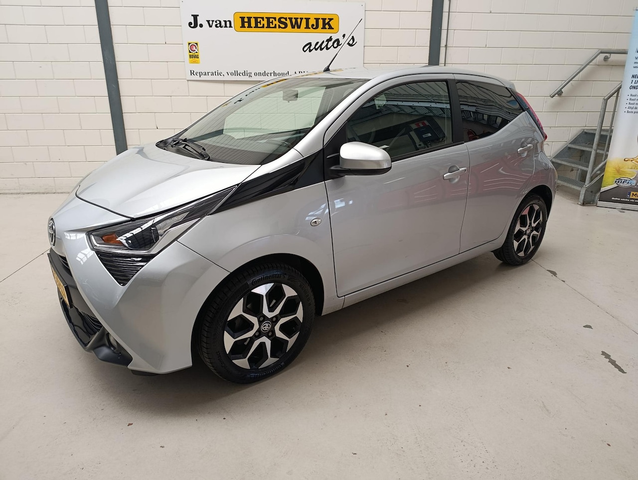 Toyota Aygo - 1.0 VVT-i x-joy Airco (automatisch) | Camera | automaat | Lichtmetalen velgen - AutoWereld.nl