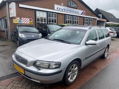 Volvo V70 - 2.4 Comfort Line, Autom, Airco, Trekhaak