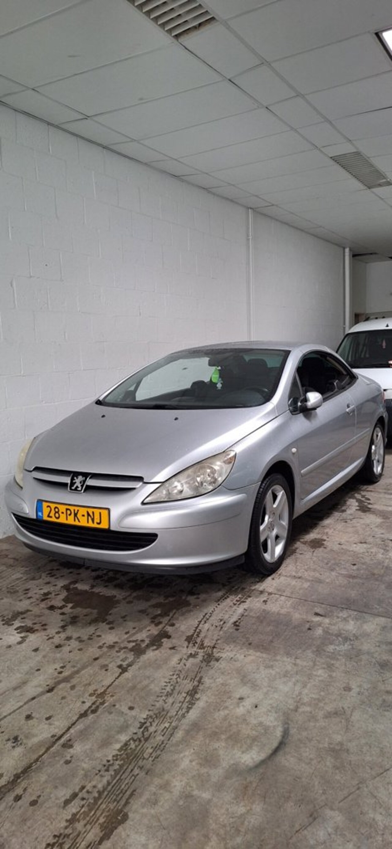 Peugeot 307 CC - 2.0-16V 2.0-16V nieuwe apk - AutoWereld.nl