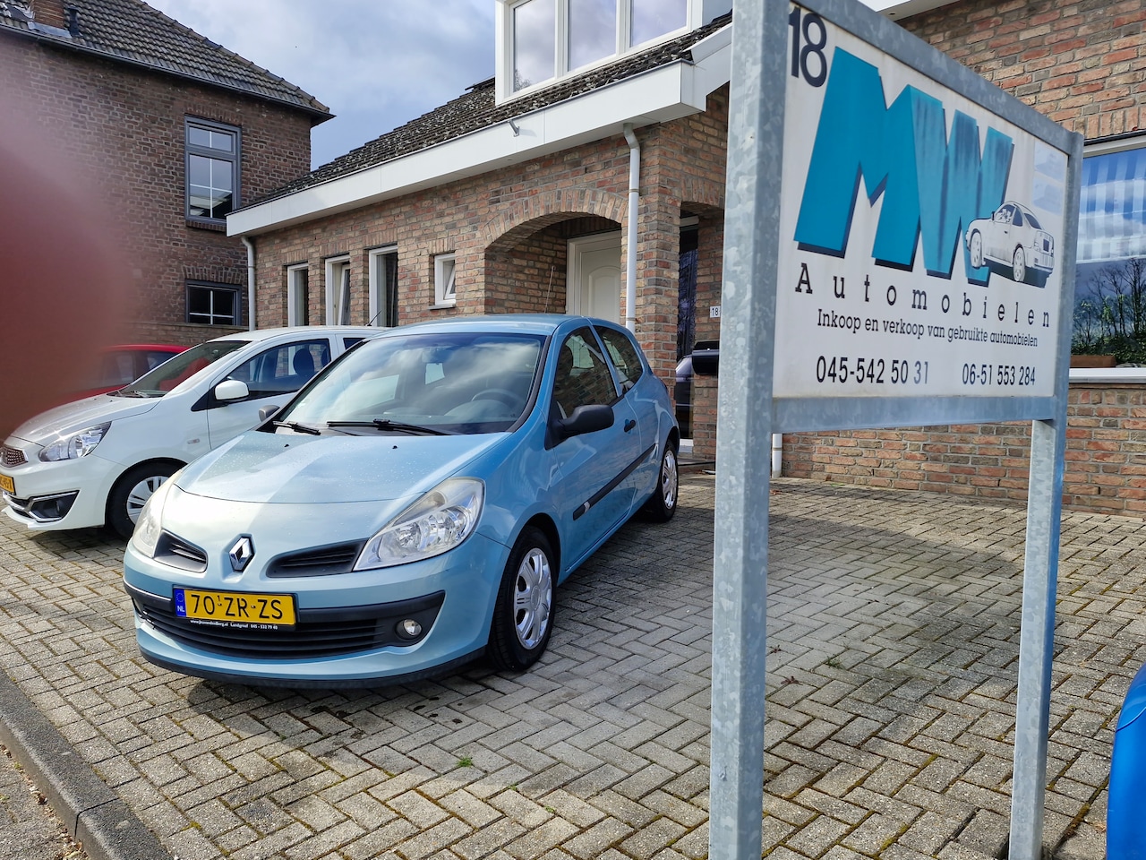 Renault Clio - 1.2-16V Special Line Airco Stuurbekrachtiging - AutoWereld.nl