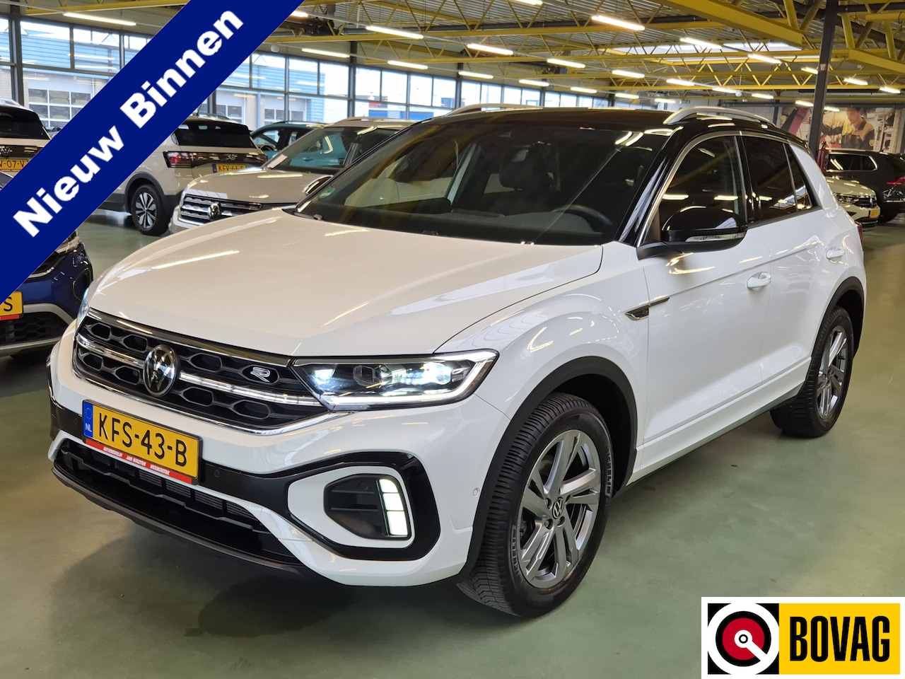 Volkswagen T-Roc - 1.0 TSI R-Line -110pk- Sport Pakket | Camera | Navi | Rijklaarprijs incl. 1 jaar Bovag gar - AutoWereld.nl