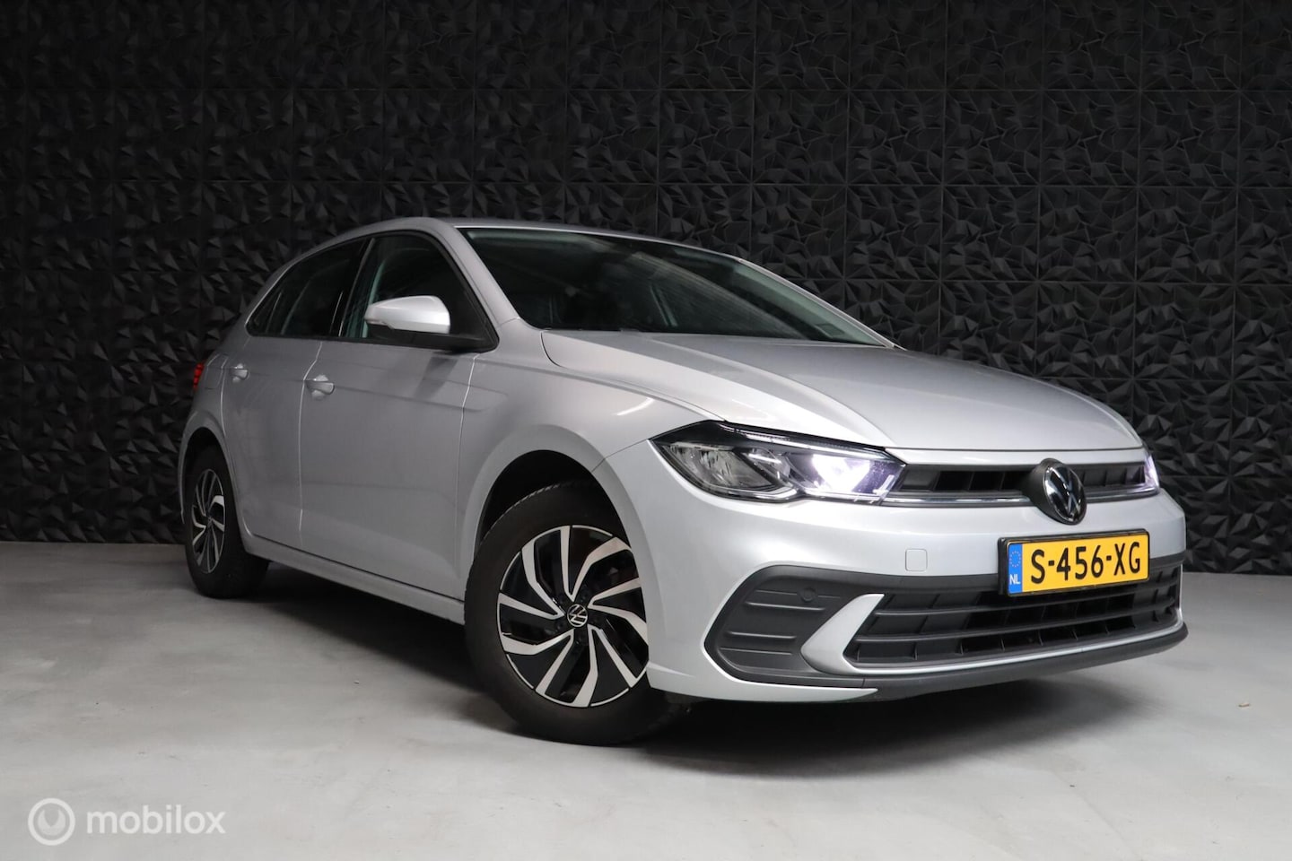 Volkswagen Polo - 1.0 TSI Life | Apple Carplay | ACC | - AutoWereld.nl