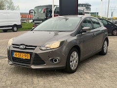 Ford Focus - 1.6 TDCI 105PK Titanium KeyLess Clima Autom. Park
