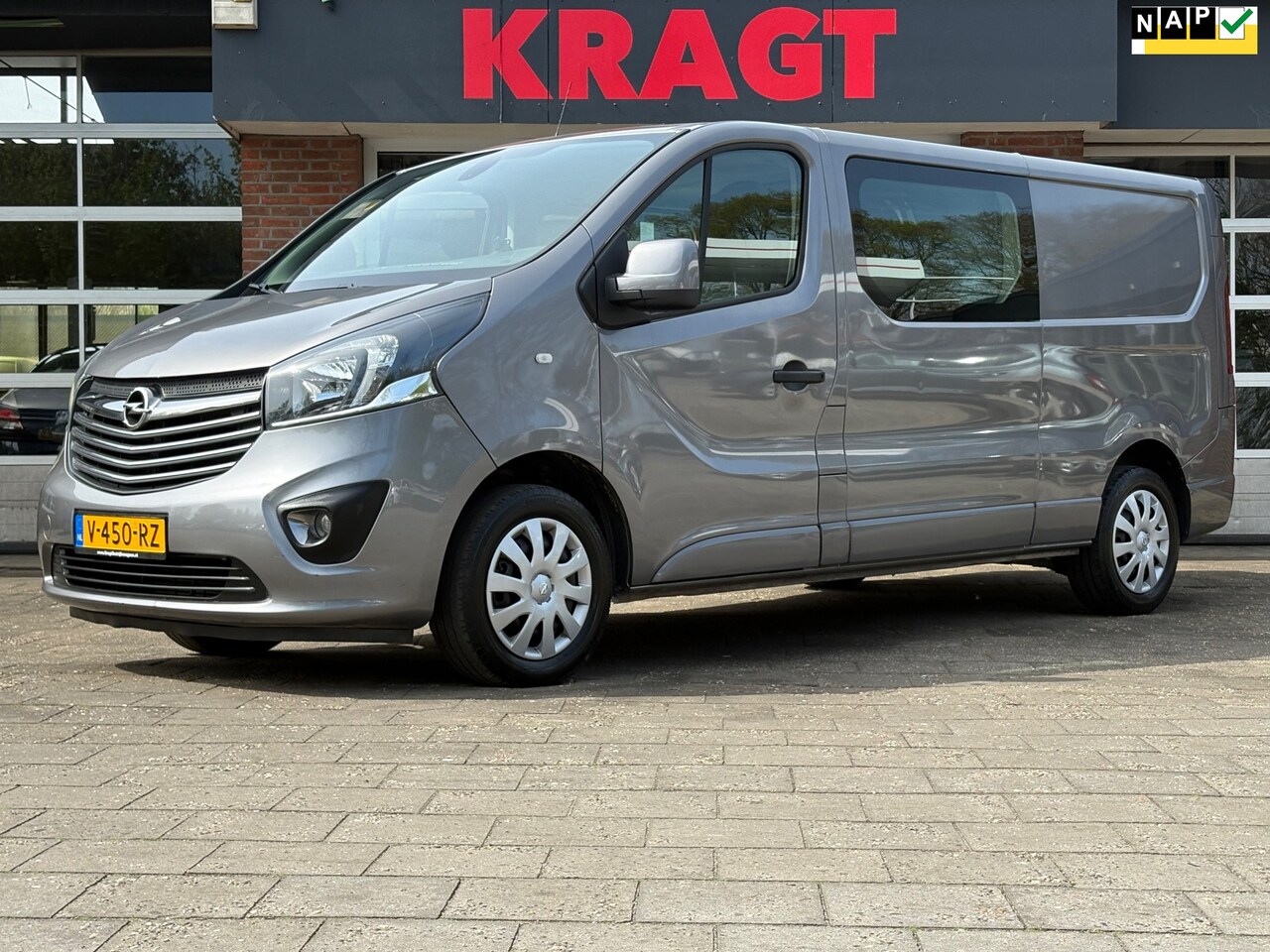 Opel Vivaro - 1.6 CDTI L2H1 DC Sport EcoFlex|NAP|DUBBELCABINE|airco|cruise|achteruitrijcamera|trekhaak|b - AutoWereld.nl