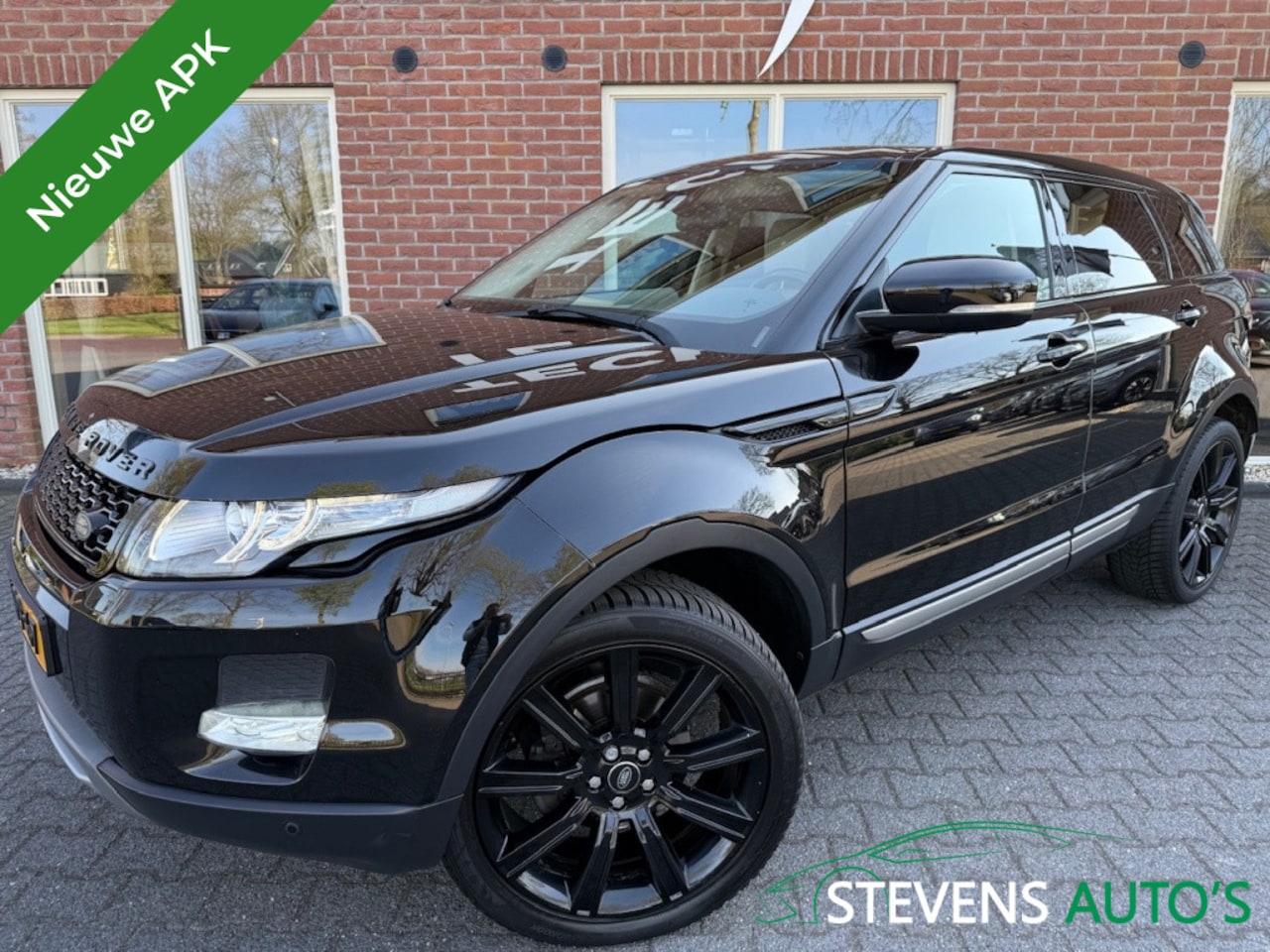 Land Rover Range Rover Evoque - 2.0 Si 4WD Pure 241PK Automaat MERIDIAN / STOELVERW. / TREKHAAK - AutoWereld.nl