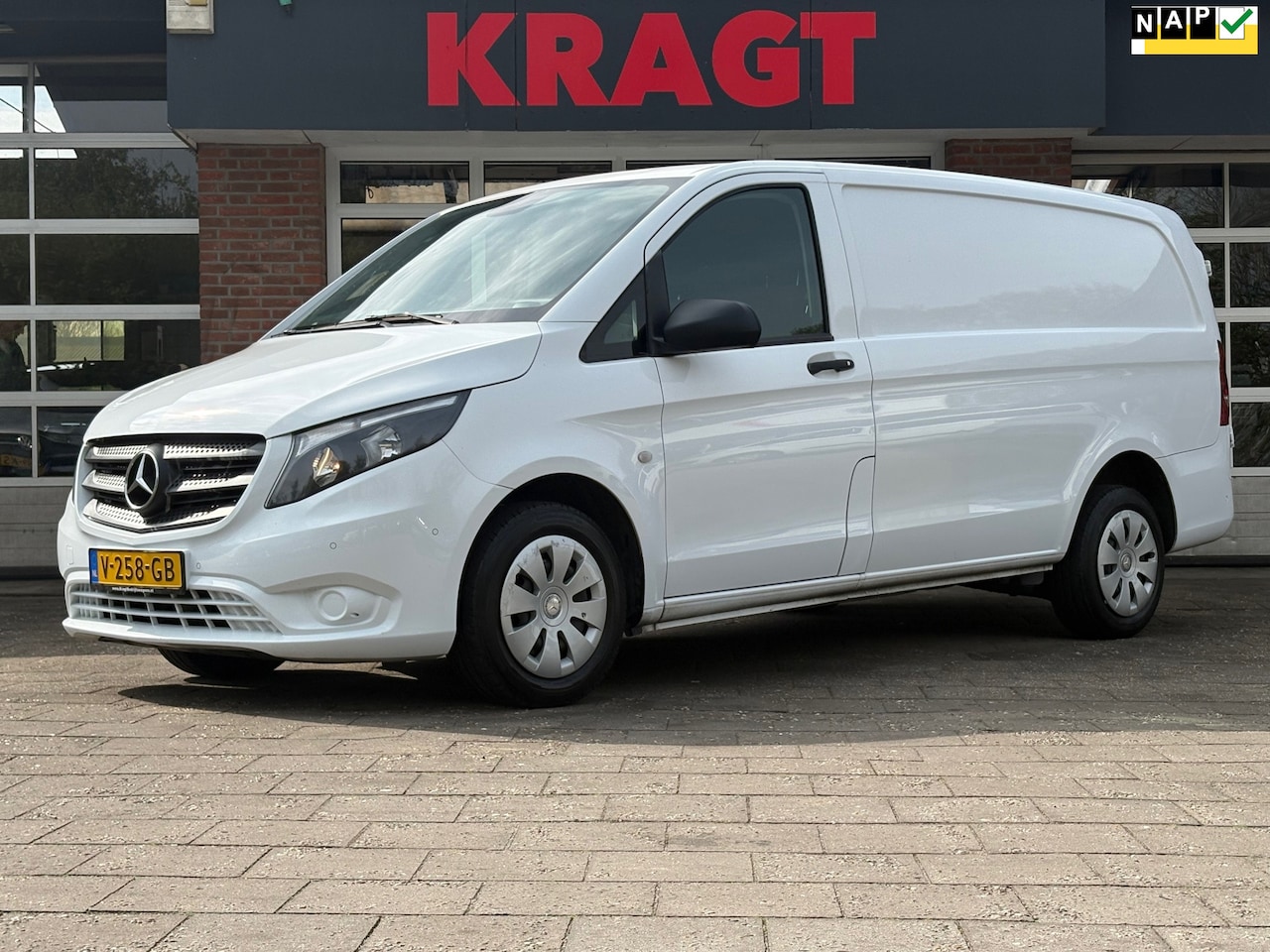 Mercedes-Benz Vito - 114 CDI Lang Business Ambition|NAP|EURO6|Automaat|clima|cruise|achteruitrijcamera|navi|tre - AutoWereld.nl