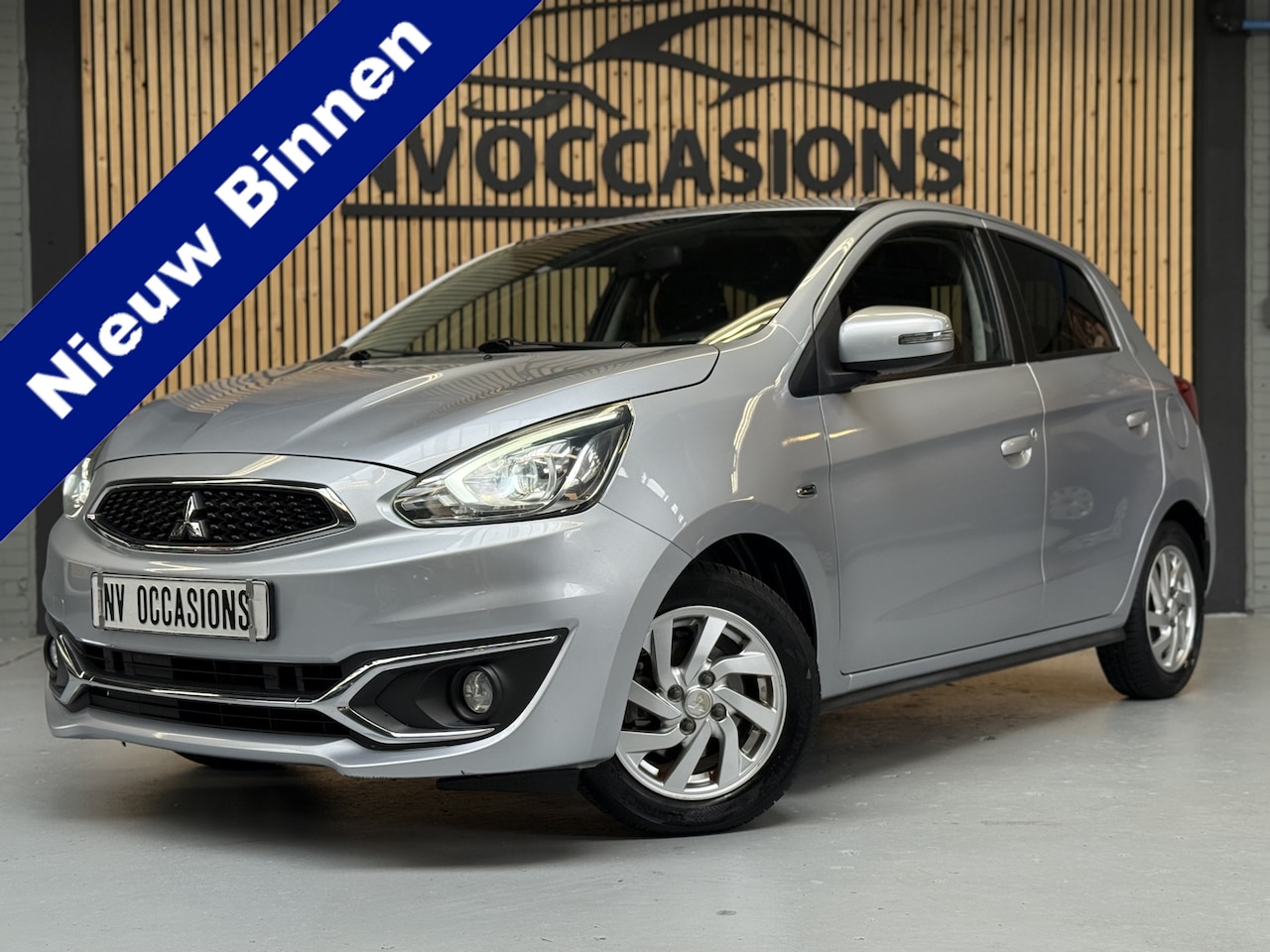 Mitsubishi Space Star - 1.0 Intense+ XENON/CAMERA/NAVI/79DKM/DEALEROH/UNIEK! - AutoWereld.nl