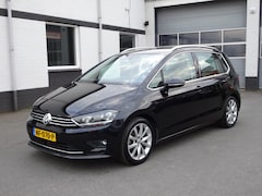 Volkswagen Golf Sportsvan - 1.4 TSI Connected Series Automatische airco, navigatie, trekhaak, cruise controle, parkeer
