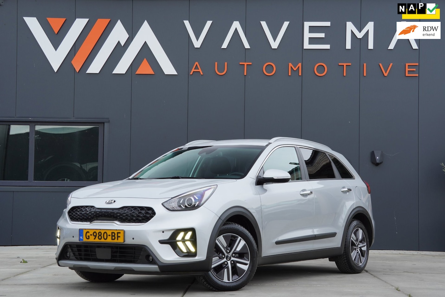 Kia Niro - 1.6 GDi Hybrid DynamicLine 2019 Camera Navi Airco Clima Cruise control Lane assist Carplay - AutoWereld.nl