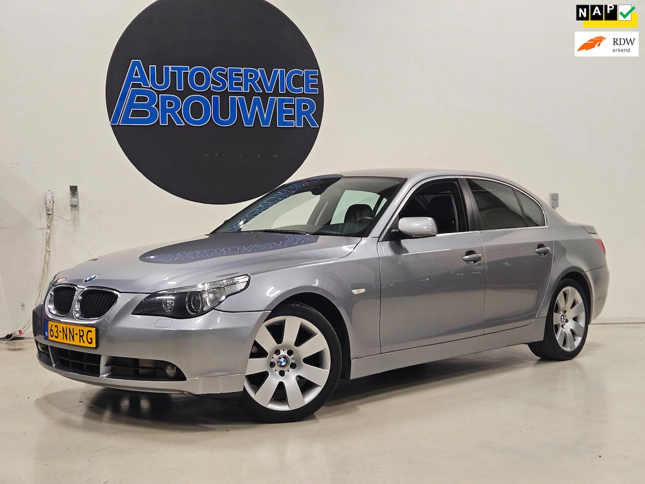 BMW 5-serie - 530i Executive Automaat PDC - AutoWereld.nl