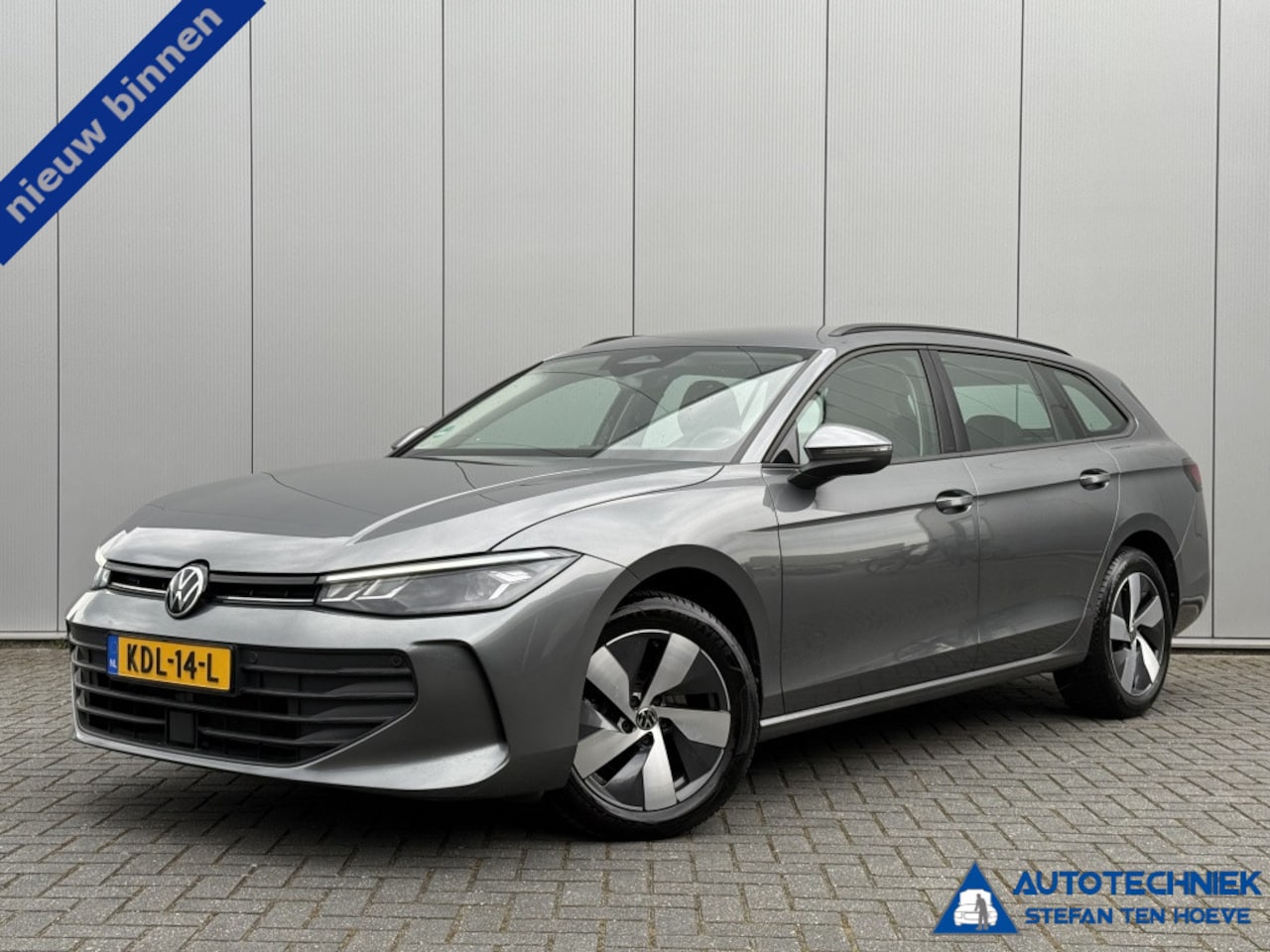 Volkswagen Passat Variant - 1.5 eTSI Business Carplay Camera Stoelverwarming - AutoWereld.nl