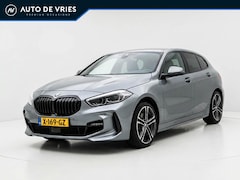BMW 1-serie - 118i Automaat M Sport | Sportstoelen | Carplay | 18" LMV | Trekhaak