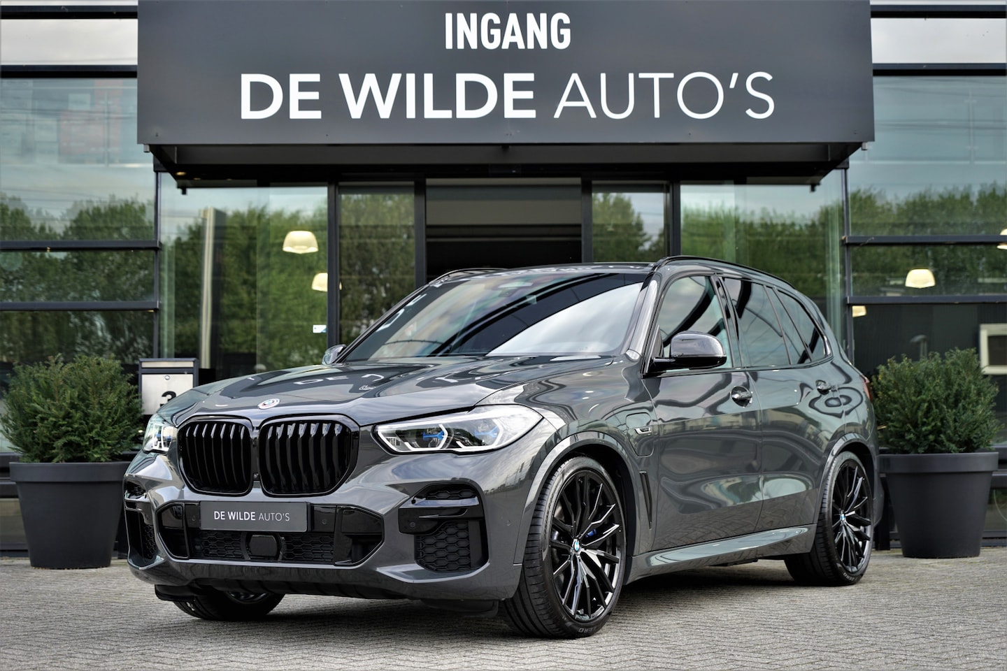 BMW X5 - xDrive45e M-sport M-seats H/K Carbon Stoelventilatie HuD Laser - AutoWereld.nl