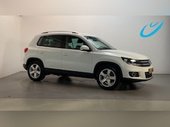 Volkswagen Tiguan - 1.4 TSI Sport&Style Stoelverwarming Navigatie Climate Control Parkeersensoren