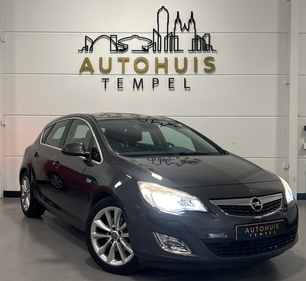 Opel Astra - 1.6 Turbo Cosmo Automaat Nap Airco Leder Stoelverw Pdc Cruise Navi Bluetooth Nwe Apk - AutoWereld.nl