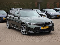 BMW 3-serie Touring - 320e / Panoramadak / Camera / Keyless / Leder / Harman Kardon / 19'' / Elektr. stoelen / C