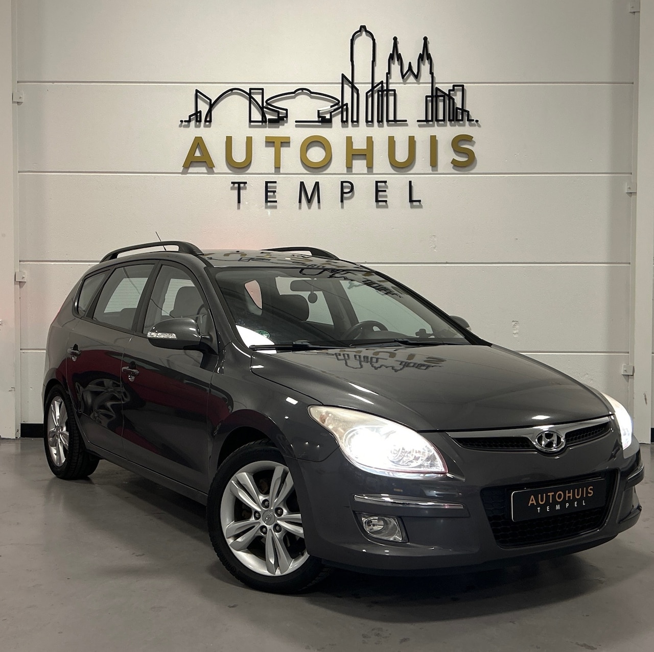 Hyundai i30 CW - 1.6i Active Airco Climate Elektrische Ramen Trekhaak Centrales Deurvergrendeling Isofix - AutoWereld.nl