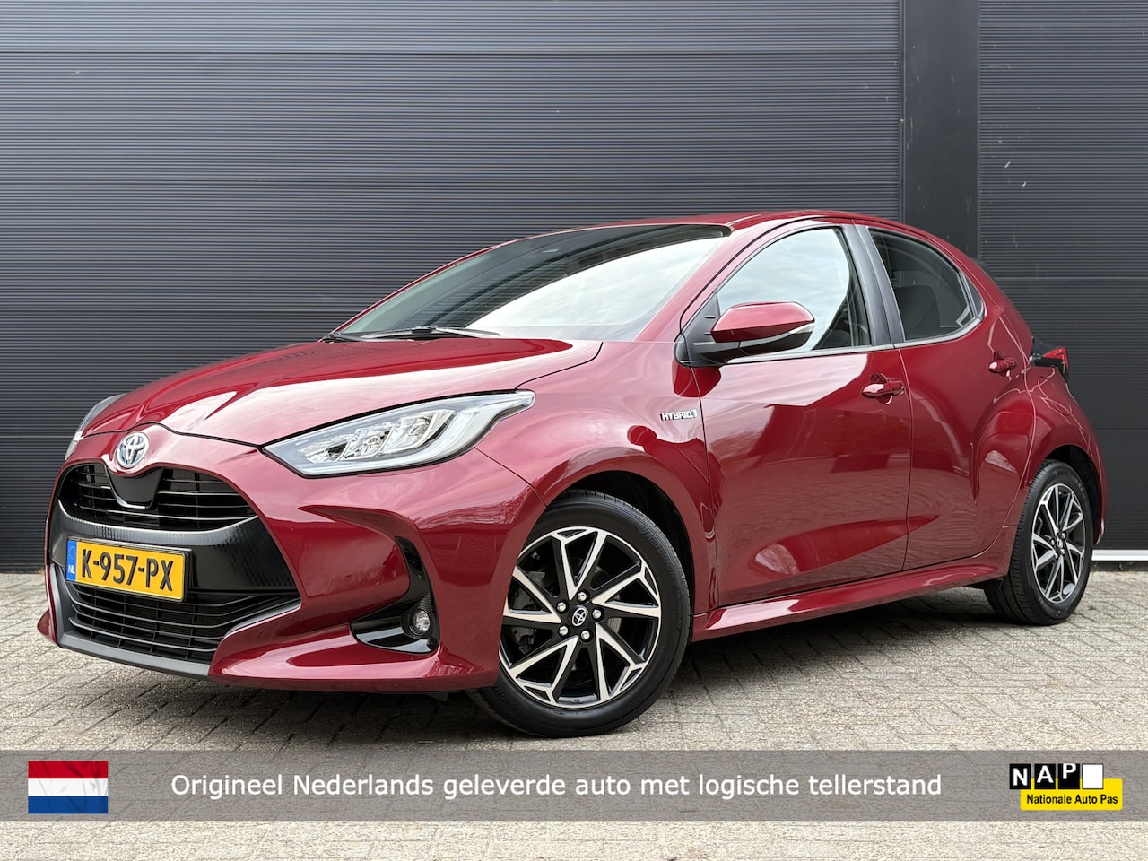 Toyota Yaris - 1.5 Hybrid Dynamic | Navigatie | NL-auto - AutoWereld.nl
