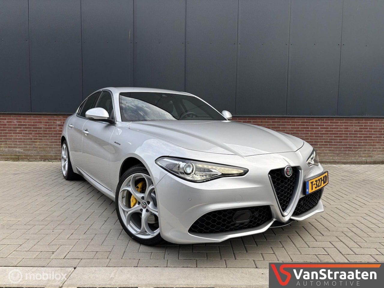 Alfa Romeo Giulia - 2.0 T AWD Veloce Q4 | Memory | Keyless - AutoWereld.nl
