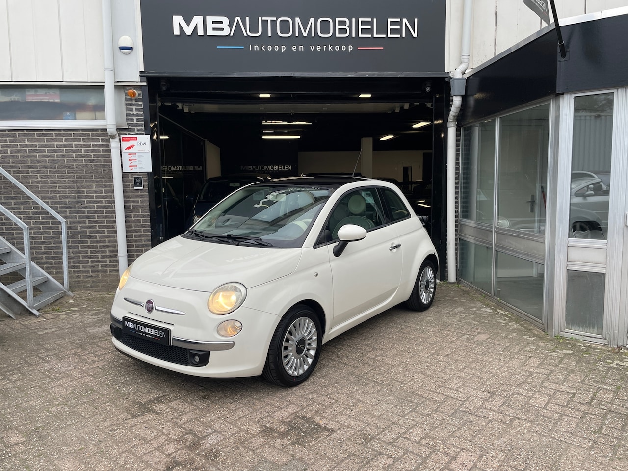 Fiat 500 - 1.2 Naked/Panoramadak/Airco/APK/Distr.Vervangen/lM. Velgen! - AutoWereld.nl