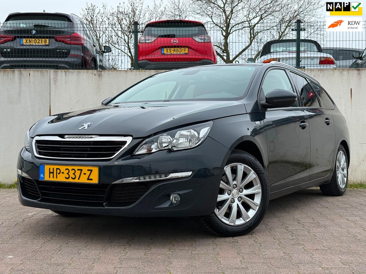 Peugeot 308 SW - 1.2 PureTech Style/PANO/NAVI/NIEUWE DISTRIBUTIERIEM/128400 KM NAP/APK 01-2027/PDC/CRUISE/ - AutoWereld.nl