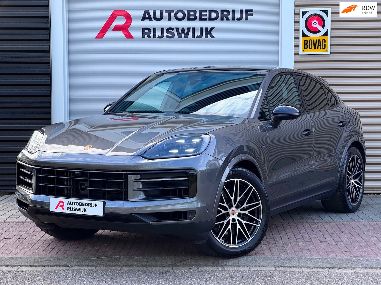 Porsche Cayenne Coupé - 3.0 E-Hybrid Bose/HuD/360/Luchtvering - AutoWereld.nl