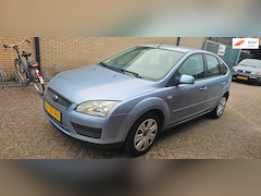Ford Focus - 1.6-16V Trend