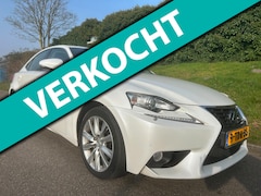 Lexus IS - 300h Business Line Pro - Navi - Camera - Parelmoer wit