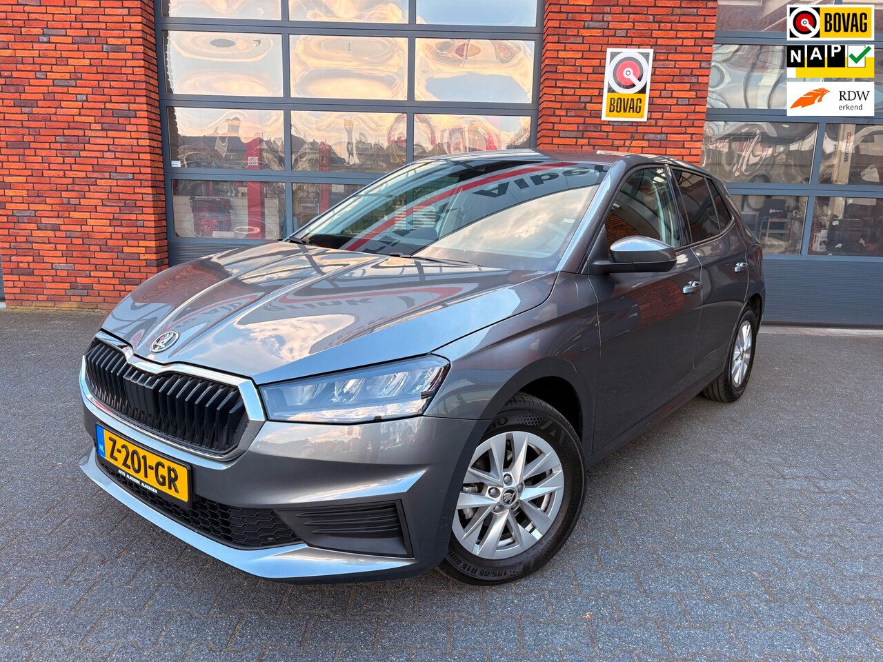 Skoda Fabia - 1.0 TSI Ambition | Apple Carplay | Cruise control | Regen en Licht sensor - AutoWereld.nl