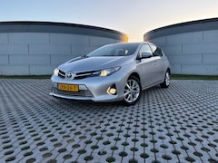 Toyota Auris Touring Sports - 1.6 Aspiration | Park. camera | PDC | 5DRS