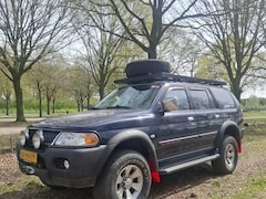 Mitsubishi Pajero Sport - 3.0 V6 Intense 4X4 | ROOFRACK | WINCH