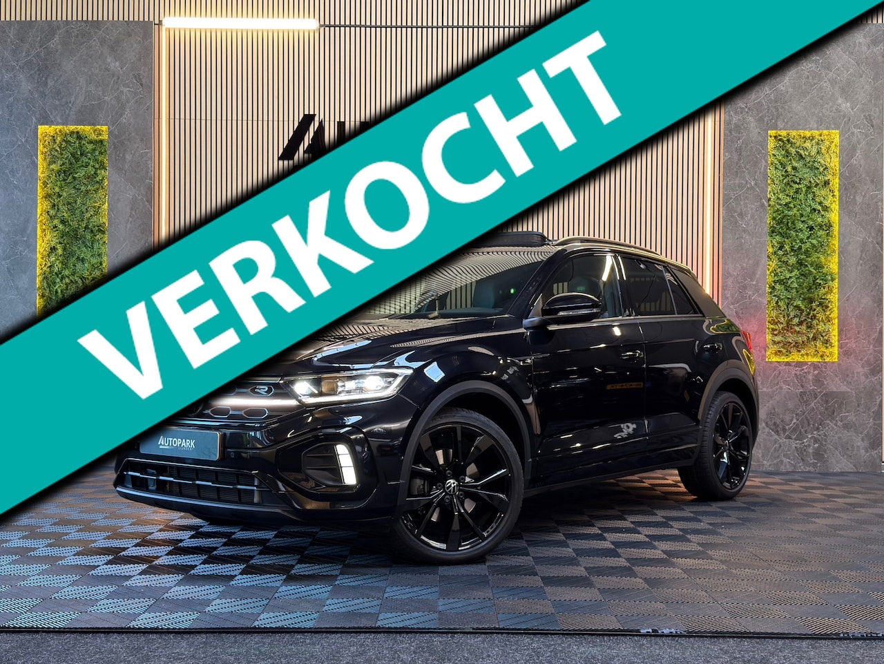 Volkswagen T-Roc - GERESERVEERD! 1.5 TSI R-Line Business+ 3x R-LINE|PANO|VIRTUAL|KEYLESS|IQLIGHT|SFEERVERLICH - AutoWereld.nl