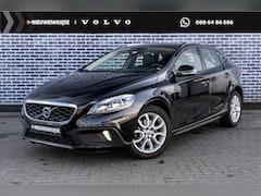 Volvo V40 Cross Country - 1.6 T4 Momentum | Navigatie | Trekhaak | Lichtmetalen Velgen 17 inch | Parkeersensoren | L