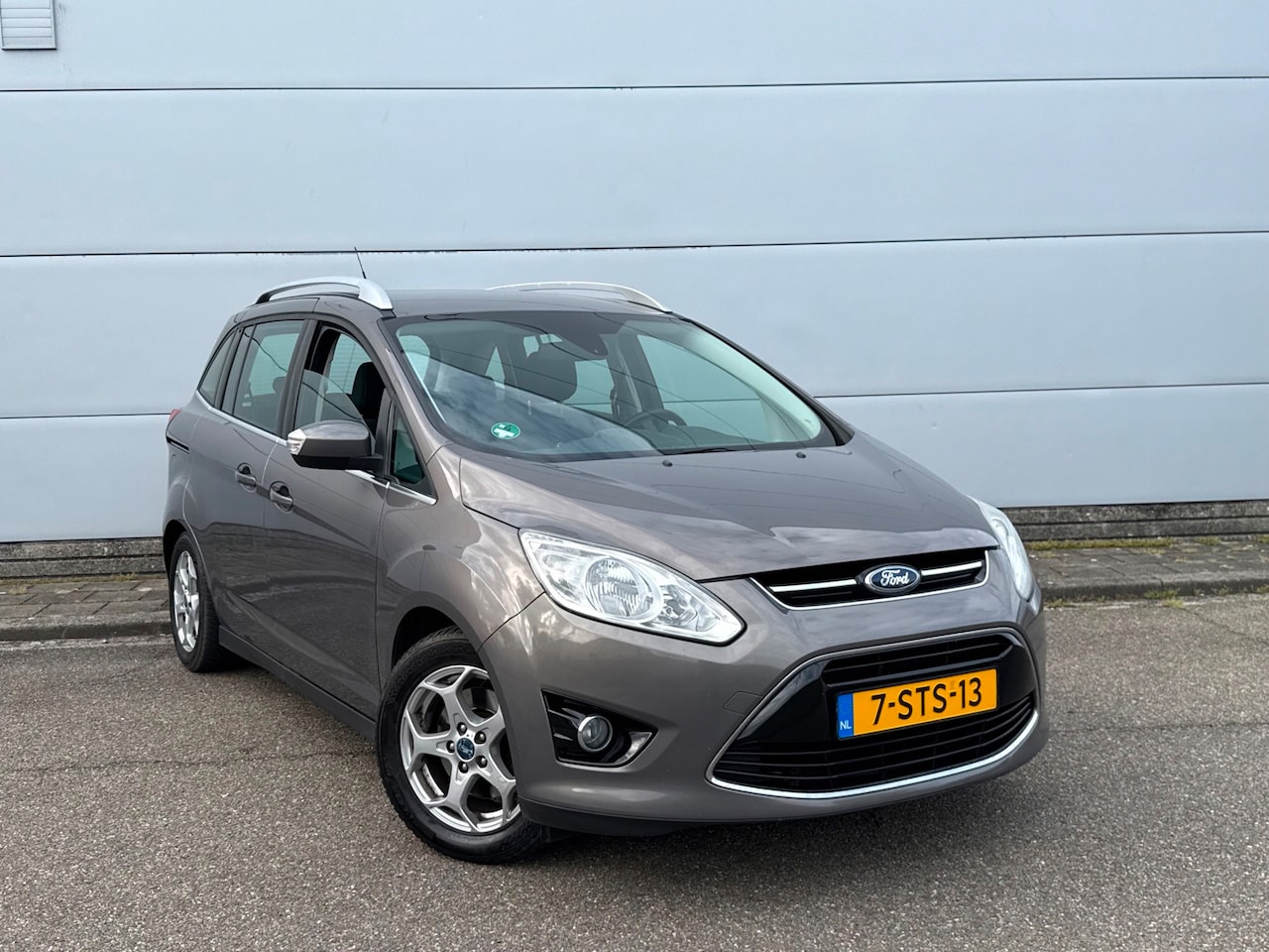 Ford Grand C-Max - 1.6 TDCi Titanium (bj 2014) NAV|CLIMA|LMV|188000 KM - AutoWereld.nl