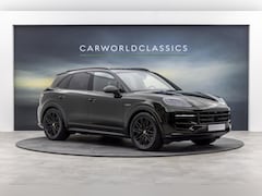 Porsche Cayenne - 3.0 E-HYBRID SUV | PTS BRITISCH RACING GREEN