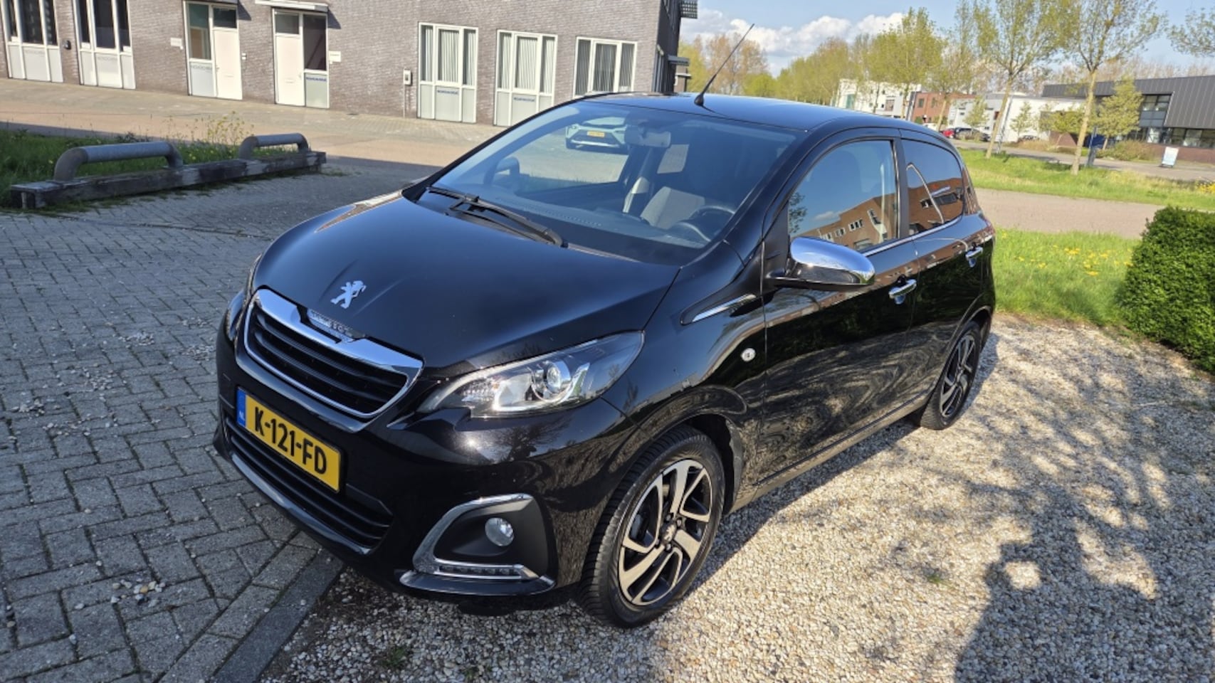 Peugeot 108 - 1.0 e-VTi Allure 1.0 e-VTi Allure - AutoWereld.nl