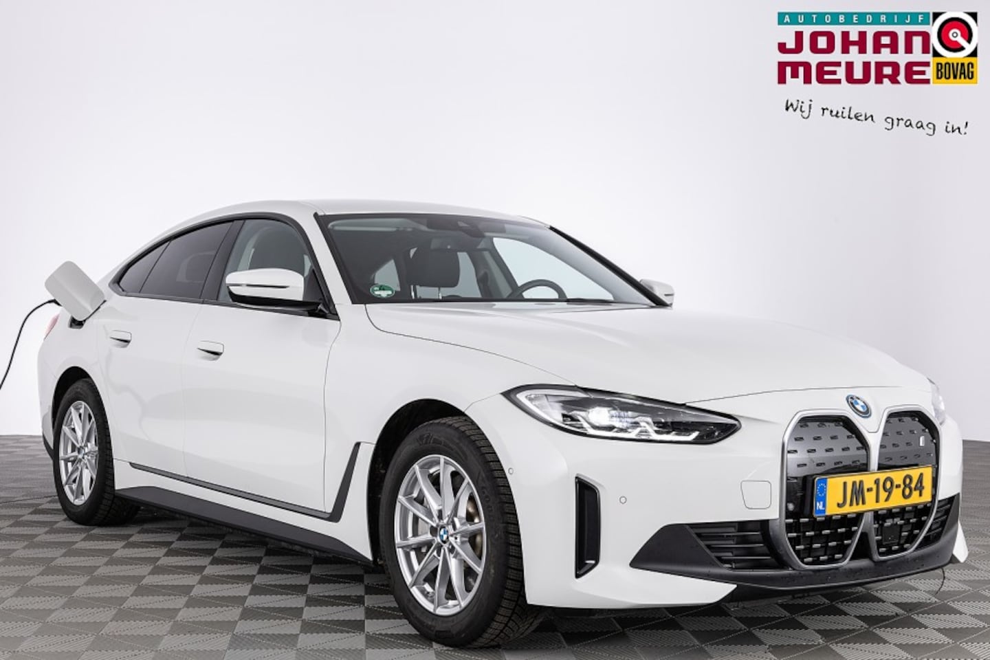 BMW i4 - eDrive40 84 kWh *SOH 96%* Half LEDER | Full LED . - AutoWereld.nl