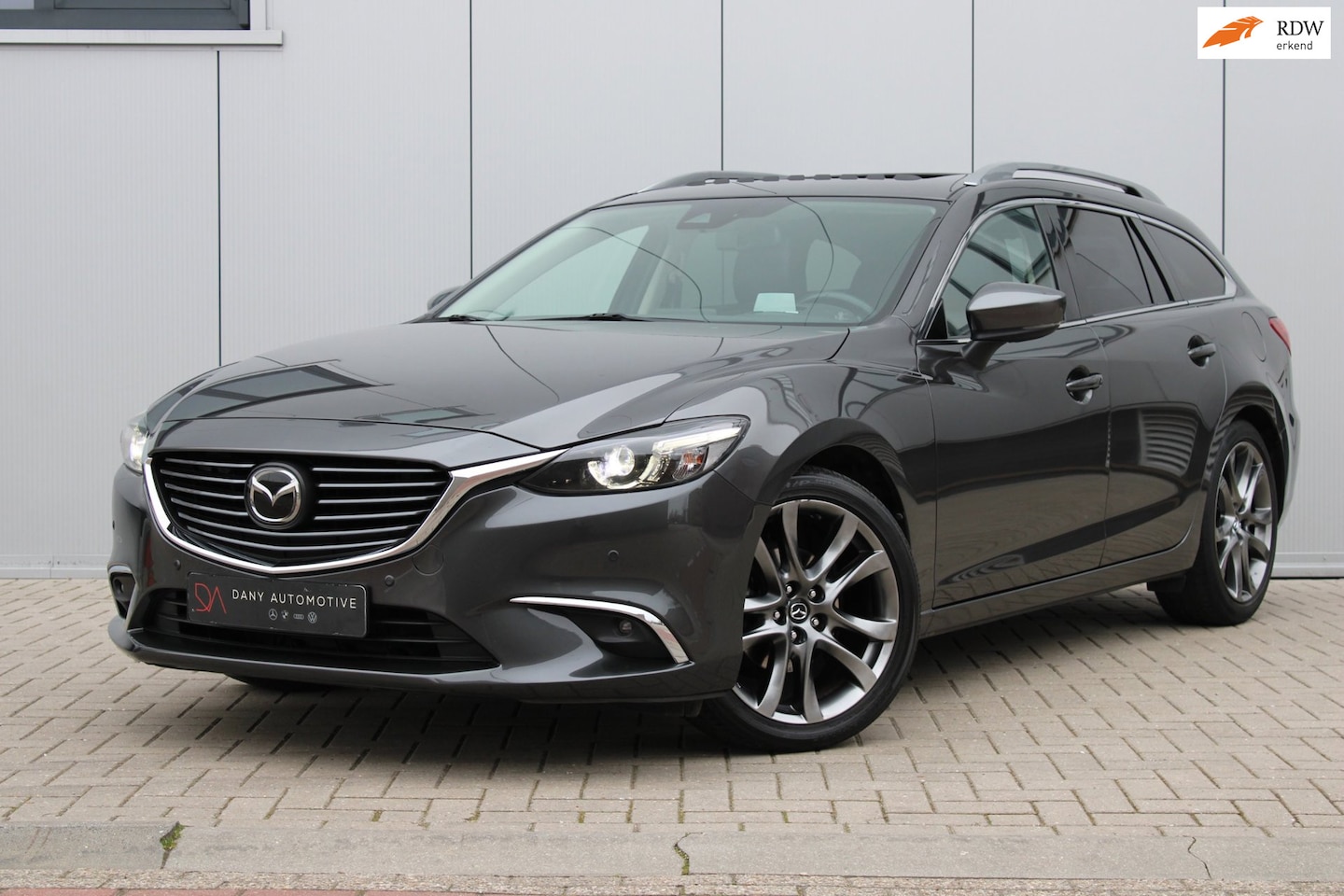 Mazda 6 Sportbreak - I ACC I OPENDAK I LEDER I KEYLESS I CAM I MEMORY I TREKHAAK I BOSE I - AutoWereld.nl