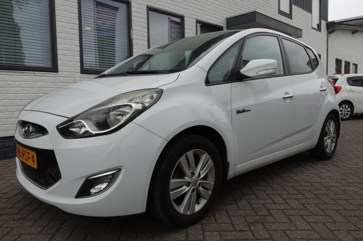Hyundai ix20 - 1.6I I-CATCHER Leder Trekhaak Clima Winterpack Panorama - AutoWereld.nl