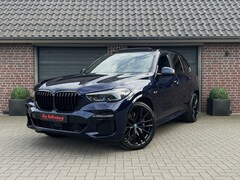 BMW X5 - 45E XDRIVE M SPORT BOWERS EN WILKINS LASER PANO HUD 4WST. TREKHAAK
