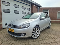 Volkswagen Golf - 1.2 TSI COMFL. BLUEM / 18 inch alu / airco / trekhaak