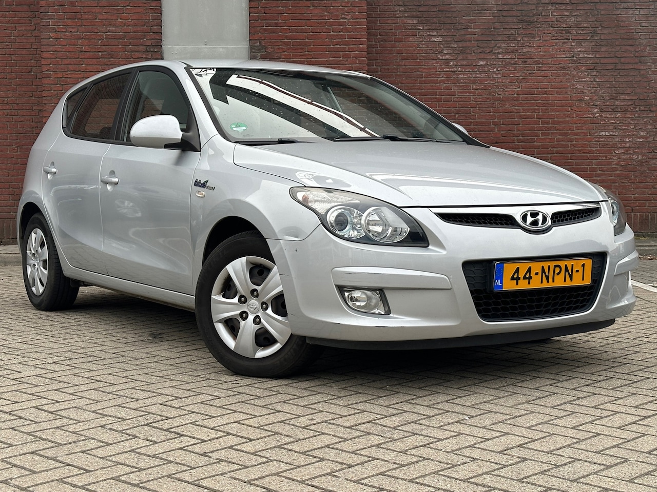 Hyundai i30 - 1.6i Blue Dynamic|AIRCO|CRUISE|ELKTR-PAKKET - AutoWereld.nl