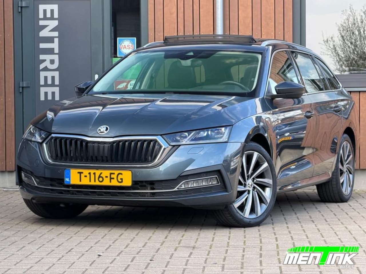 Skoda Octavia - 1.4 TSI IV Pano Leder Memory Led Trekhaak - AutoWereld.nl