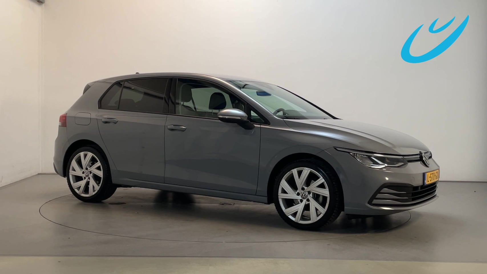 Volkswagen Golf - 1.5 TSI Style Sfeerverlichting Navigatie Parkeersensoren Adaptive Cruise - AutoWereld.nl