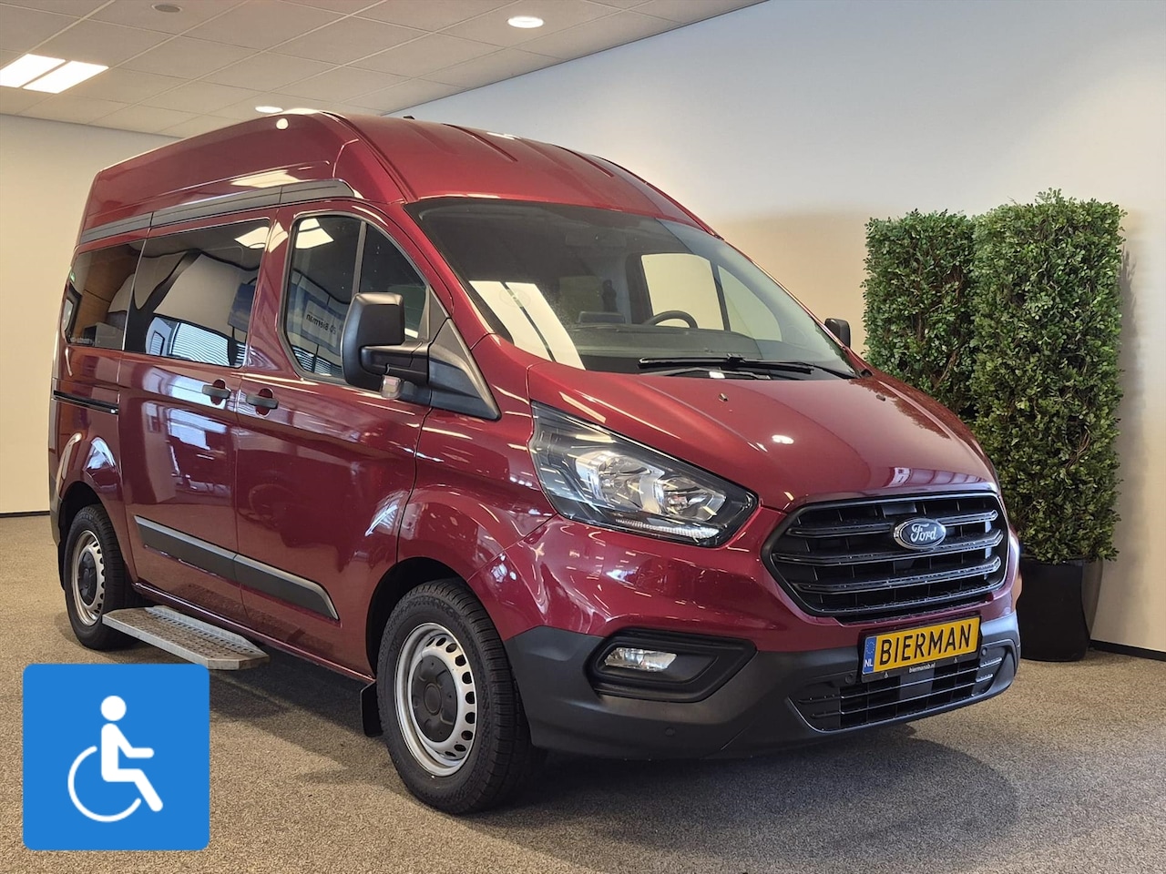 Ford Transit Custom - L1H2 Rolstoelbus (airco) - AutoWereld.nl