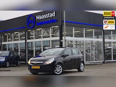 Opel Corsa - 1.4-16V Sport uitvoering in nette staat
