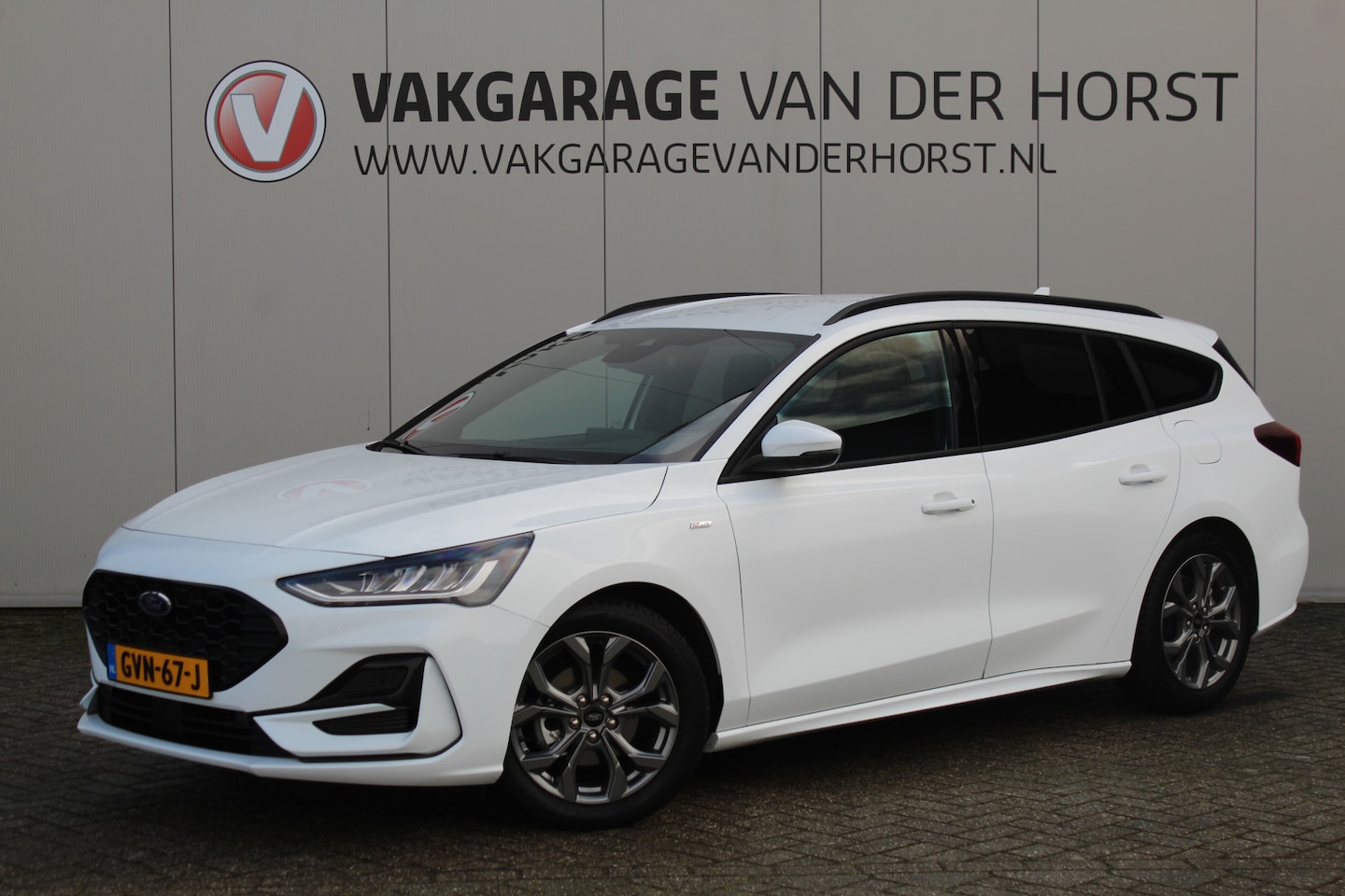 Ford Focus Wagon - 1.0-125pk EcoBoost Mild-Hybrid ST-Line. In nieuwstaat ! Slechts 3.850km ! Autm. airco dual - AutoWereld.nl