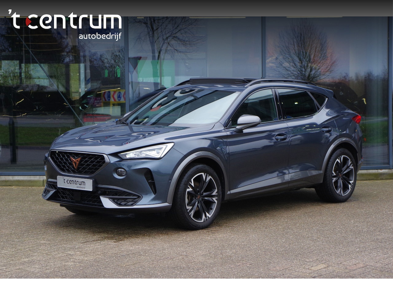 CUPRA Formentor - 1.4 e-Hybrid 204 PK BNS PHEV, Trekhaak, Panoramadak, Adap. Cruise Control - AutoWereld.nl