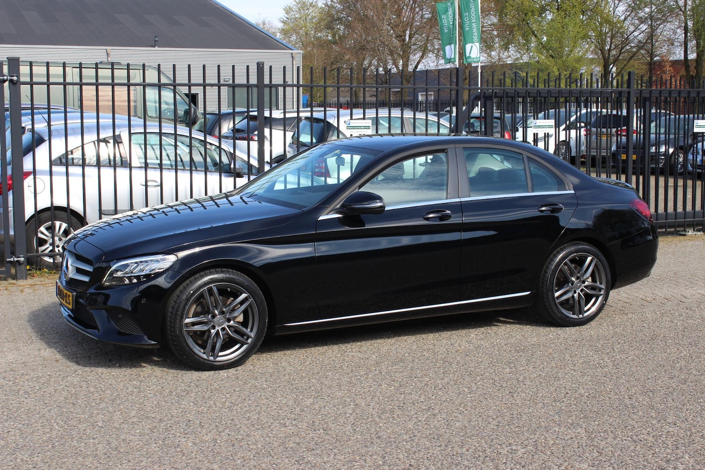 Mercedes-Benz C-klasse - C180 Automaat, 18", trekhaak, digitaal dashboard! - AutoWereld.nl